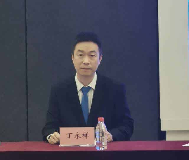 广州市普同实验分析仪器有限公司集团广州市普同实验分析仪器有限公司卫星导航副总工丁永祥在发布会上。